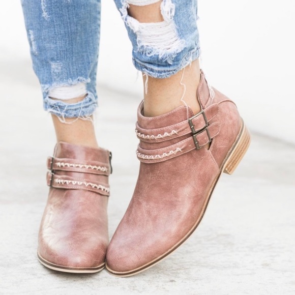 Shoes - 🛍 BUY 1 GET 1 1/2 OFF 🛍 SUMMER CLEARANCE SALE